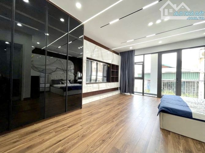 Siêu Phẩm 8 tầng Thang Máy, Full Nội Thất phố Đàm Quang Trung, Long Biên - 1