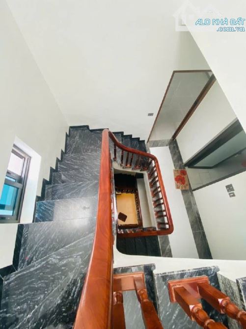 Cần Bán : NHÀ ĐẸP TAM TRINH – MẶT NGÕ - GẦN PHỐ - THANG MÁY – FULL NỘI THẤT - 3