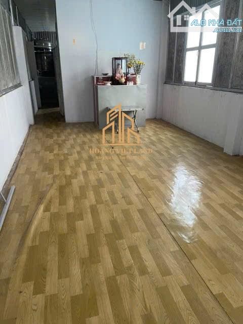 BÁN NHÀ 2 TẦNG MẶT TIỀN KINH DOANH NGUYỄN TRI PHƯƠNG - - 3