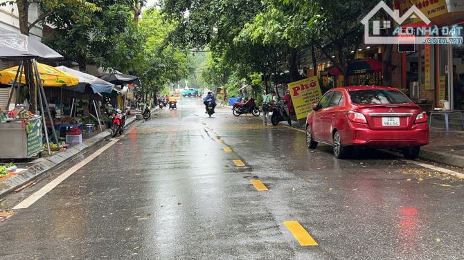 NHÀ LÔ GÓC KHU PHÂN LÔ 918 PHÚC ĐỒNG 80M, 4T, MT  5M, Ô TÔ THÔNG, TRÁNH CÁC NGẢ, VỈA HÈ. - 3