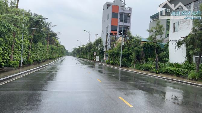 NHÀ LÔ GÓC KHU PHÂN LÔ 918 PHÚC ĐỒNG 80M, 4T, MT  5M, Ô TÔ THÔNG, TRÁNH CÁC NGẢ, VỈA HÈ. - 3