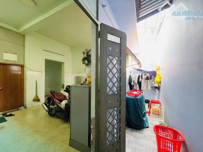 BÁN NHÀ NGANG 5.3 m , 5 LẦU 6 PHÒNG NGỦ , Giá chỉ 9.1 tỷ - 3