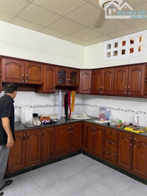Phú Nhuận - Bán Nhà Mặt Tiền 98m2 - Gấp bán chỉ nhỉnh 17 tỷ tl - 3