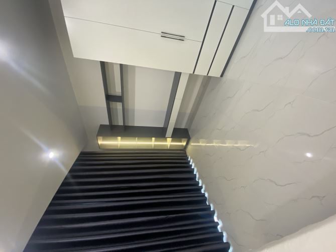 🏡 BÁN NHÀ 3 TẦNG ĐÚC – TRẦN ĐỨC – ĐƯỜNG 10,5M, LỀ 5M ✨ Kẹp kiệt bên hông 3m – thoáng mát, - 3