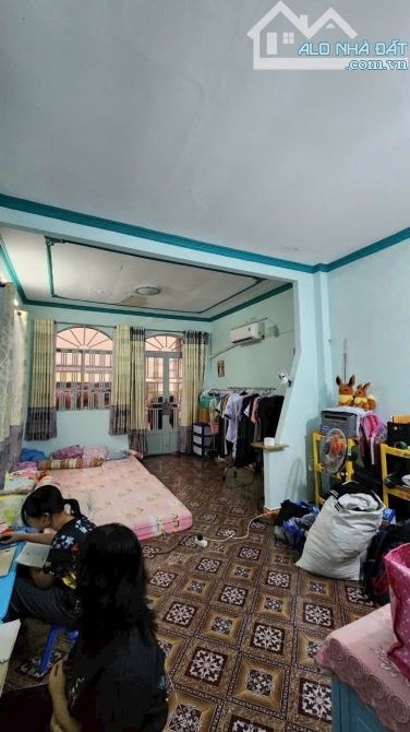 NHÀ PHỐ CĂN GÓC 2 TẦNG SÂN THƯỢNG -HẺM 88 NGUYỄN VĂN QUỲ- HẺM 3M DTCN GẦN 60M2- SHR,HCĐ - 3