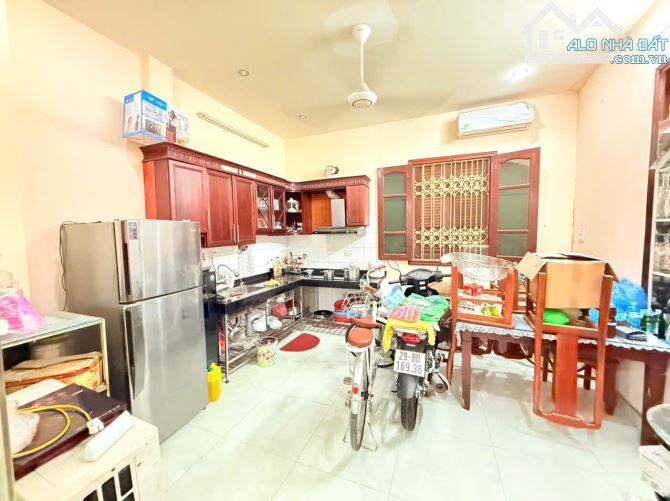 GIẢNG VÕ - VŨ THẠNH - 51M2 - 4 TẦNG - MT 3.8M - 2 THOÁNG - 4 NGỦ - DÂN XÂY - CHỈ HƠN 12 TỶ - 3