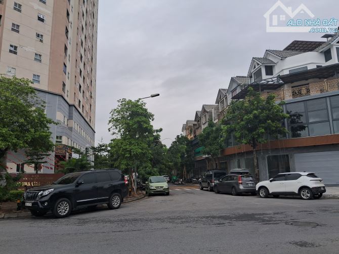 BÁN BIỆT THỰ LÔ GÓC – THANG MÁY – THẠCH BÀN LONG BIÊN - 3