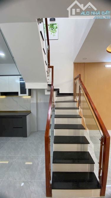 BÁN NHÀ – HẺM XE HƠI (4X10) – LÊ VĂN QUỚI, NGÃ TƯ 4 XÃ - 3