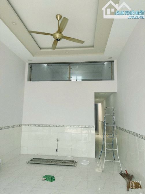 Nhà trệt đúc lửng góc 2MT đường TCH 03, DT 4x22m giá 6,1 tỷ TL : - 3