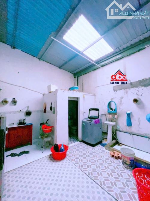 Bán nhà câp 4 sổ riêng thổ cư p. Long Bình - 3