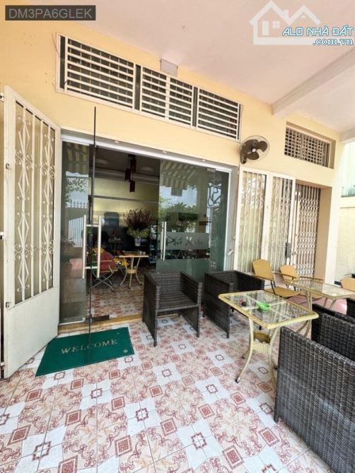 ++ NHÀ CHỦ 1 ĐỜI NGAY VÒNG XOAY PHÚ LÂM P 12 Q6 - HẺM XE TẢI THÔNG - 206M2 - 12X 19 - 3