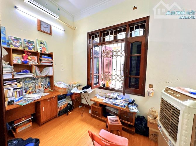NHÀ ĐẸP VŨ THẠNH - VỊ TRÍ CỰC ĐỈNH QUẬN ĐỐNG ĐA - 4 TẦNG 61M 2 THOÁNG HƠN 13 TỶ - 3