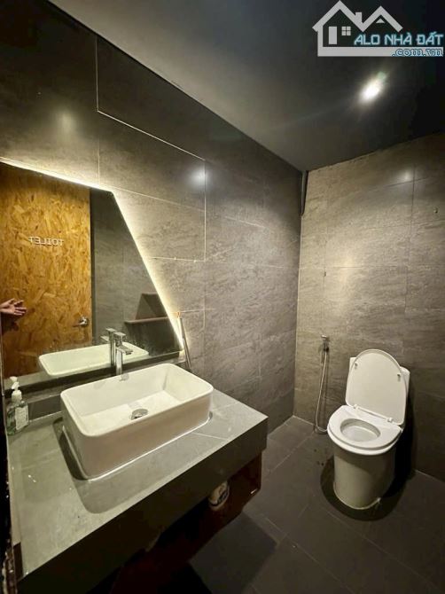 QUẬN 1 - HXH NGUYỄN ĐÌNH CHIỂU - 3TẦNG - 4X20 - DT 80M2 - GIÁ 29 TỶ - 3