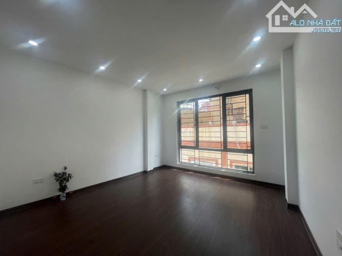 NHÀ MỚI KOONG - 5 TẦNG THANG MÁY - Ô TÔ QUA NHÀ Ô TÔ VÀO NHÀ - CẠNH KĐT XA LA - 3