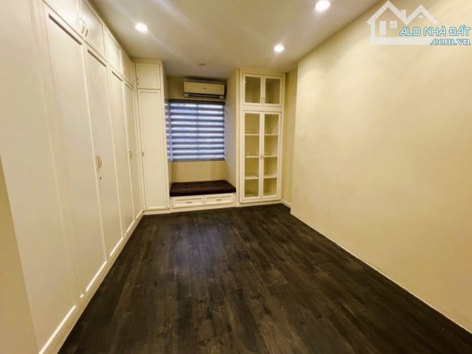 NHÀ MẶT TIỀN 5 TẦNG - HUỲNH VĂN BÁNH, PHAN ĐÌNH PHÙNG, NGUYỄN TRỌNG TUYỂN - GIÁP QUẬN 1. - 3