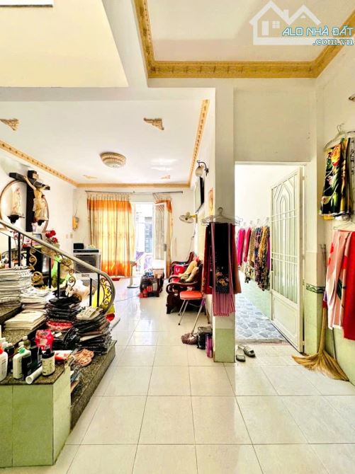 Bán Nhà Gò Vấp, Hẻm Xe Hơi 1 Trục, Gần Công Viên Làng Hoa, Ngang 6m, Chỉ Hơn 7T - 3