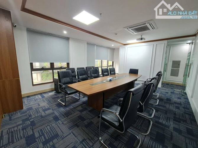Bán gấp tòa nhà Văn Phòng khu phố Trần Thái Tông 410m2 x 10 tầng + 1 hầm - 189 tỷ - 3