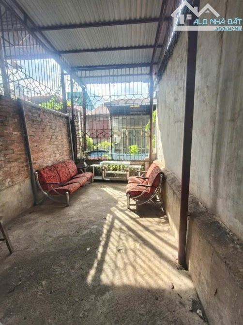 Cho thuê nhà Phố Lê Thanh Nghị , Bách Khoa , Hai Bà Trưng DT 35m2 x 4 tầng thông sàn, ô - 4