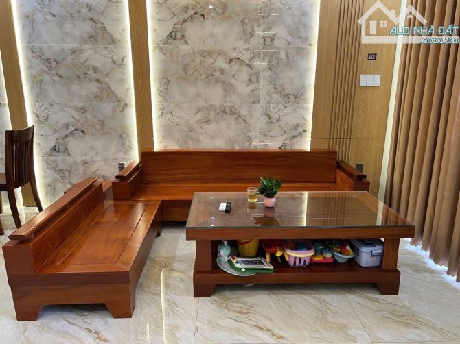 DIỆP MINH CHÂU, HÒA XUÂN, CẨM LỆ, ĐÀ NẴNG, 100M2, A4, 3 TẦNG, 4PN, SÂN Ô TÔ, Ở NGAY, 7.8 t - 4