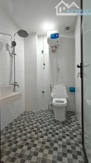 🏡 Bán nhà mới 5 tầng tại Di Trạch – Hoài Đức | Chủ tặng full nội thất - 4,95tỷ   📍 Vị tr - 4