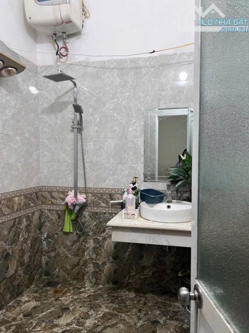 Bán căn nhà Mặt Đường Kiều Sơn, vị trí đẹp - 4