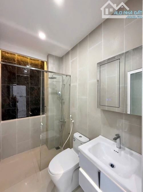 CHỦ NGỘP GIẢM MẠNH 200TR CÒN 1TY950 ĐỂ XOAY VỐN - 4