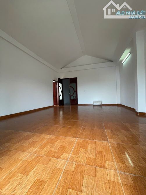 CHÍNH CHỦ BÁN NHÀ MẶT PHỐ HÀNG THAO, 4 TẦNG 175M2 - 4