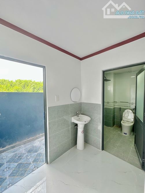 BÁN GẤP NHÀ GÁC LỬNG ĐÚC 2 MẶT TIỀN MỚI TINH SỔ RIÊNG THỔ CƯ, NGAY TRƯỞNG TIỂU HỌC TÂN PHÚ - 4