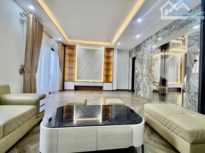 🏡 BÁN NHÀ PHỐ HOÀNG NHƯ TIẾP 43M2 - 11.x TỶ - 6 TẦNG THANG MÁY - FULL NỘI THẤT - NGÕ THÔN - 4