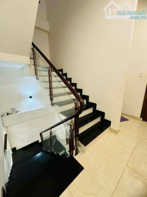 Vị trí đẹp- Gần vòng xoay Cây Gõ- Bán nhà 5 tầng đường 3/2, thông Hồng Bàng, giá 14,x tỷ - 3