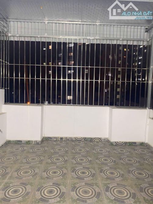 Nhà mới ngõ 48 Ngọc Trì Long Biên, 5 tầng, 31m2, MT 4m, ngõ riêng chỉ 2 nhà 6,4 tỷ - 4