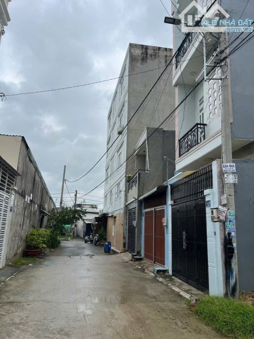 Bán căn nhà 1tr2l,đs6 lòng trường,dt 57m giá 4ty9 còn tl - 4