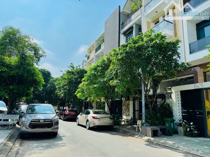 Hàng Đầu Tư Chốt ngay kẻo lỡ Nhà mặt tiền 105m2 ngang 5m ngay Đào Trinh Nhất Linh Tây 8.4T - 4