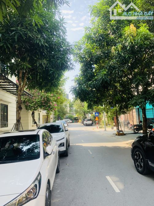BÁN NHÀ LACASTA VĂN PHÚ -VIP NHẤT Q. HĐ-Ở ĐẲNG CẤP-TƯƠNG LAI SÁNG-77m2-4 TẦNG -MT 18m - 4
