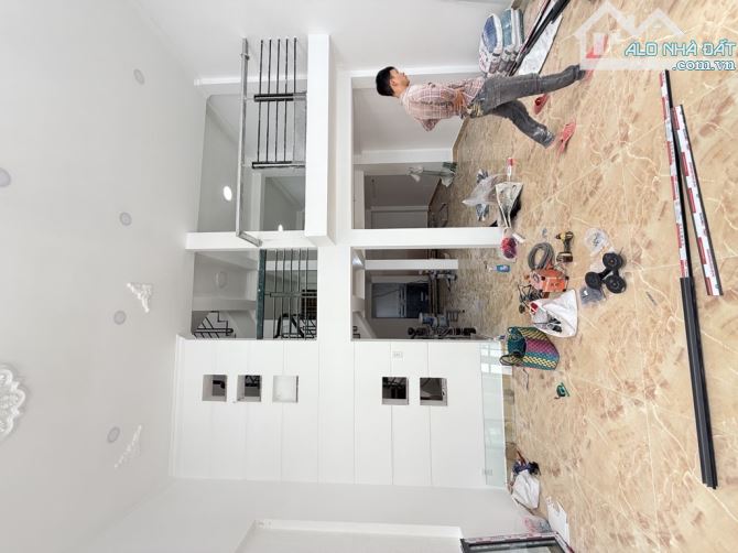 🏡Bán nhà Bạch Đằng - 73m2 - Ngang 6.2m - HXH 6m , An Ninh - 4 Tầng , 8pn - Chỉ 13.6 Tỷ 💵 - 4