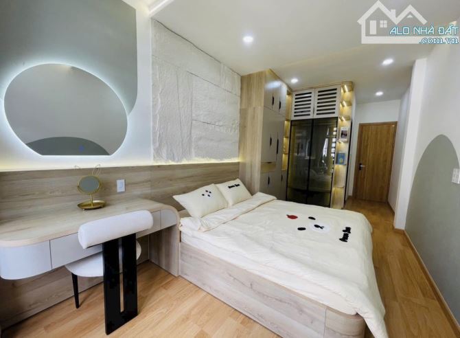 BÁN NHÀ ĐƯỜNG 6M NGAY CƯ XÁ ĐÔ THÀNH QUẬN 3, ĐƯỜNG NGUYỄN HIỀN - GIẢM SÂU CÒN 5TỶ990. SHR - 4