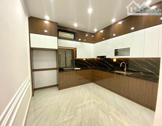 Hiếm! Hạ chào 1,7 tỷ căn nhà 50m2x5T vuông vắn - 10m ra ô tô tránh phố Xuân La, Tây Hồ. - 4