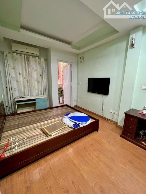 Cho thuê nhà VĂN CAO, Liễu Giai. 15 triệu/tháng. Phù hợp ở hộ gia đình, nhóm ít người - 4