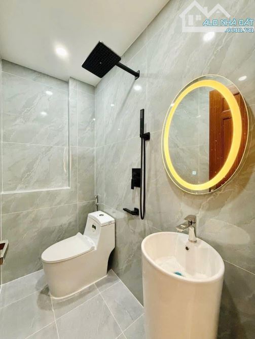 Gấp! Bán nhà 62m2 xây 3 tầng đường Nguyễn Trãi,Q5 giá 3tỷ050. Gần chợ Phùng Hưng. Hẻm 7m. - 4