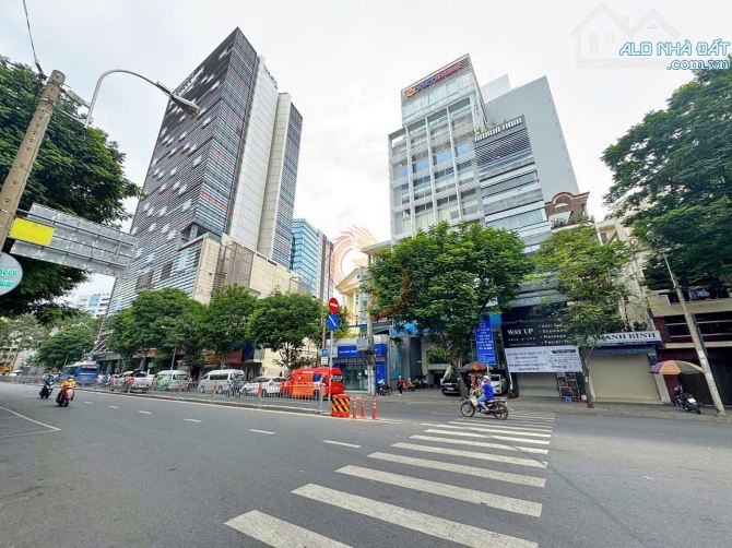 36 tỷ! Bán mặt tiền đường Nguyễn Cư Trinh, phường Nguyễn Cư Trinh, Quận 1 - 4.4x16m - 7 Tầ - 4