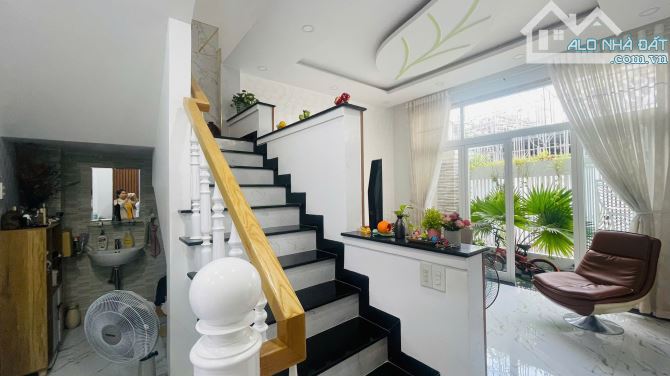 Bán Nhà 3 Tầng Gần Biển Hòn Chồng – Vĩnh Hải, Bắc Nha Trang – Sân Ô Tô, Nội Thất Cao Cấp - 4