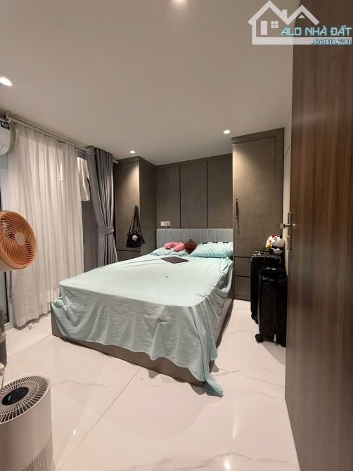 Bán nhà TT Chùa Láng - Đống Đa, ô tô đỗ cửa, nội thất tiền tỷ, cạnh Ngoại Thương, ở ngay. - 4