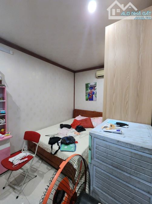Bán nhà 2 tầng Lương Ngọc Quyến . dt 68m . mt 5m . hướng ĐB . giá 7 tỷ 6 - 4