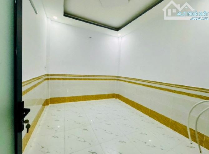 Bán nhà - 68.5 M2 - 4 TẦNG - 5.35 TỶ - BÌNH ĐÔNG Q.8 TP.HCM - 4