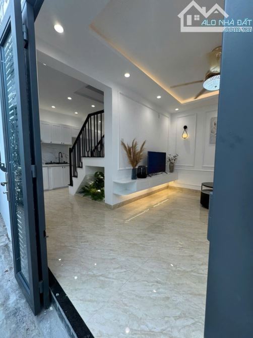 Bán nhà đẹp 2 tầng tại hẻm Nguyễn Thị Minh Khai TTTP Nha Trang dt 28,5m2 giá chỉ 3 tỷ 150 - 4