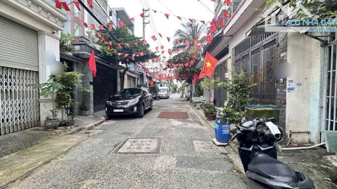 Nhà Cấp 4 Mặt tiền đường TRUNG MỸ TÂY 1 phường TMT Q12 dt 82,8m2 (6,3mx14m) Đường 6m - 4