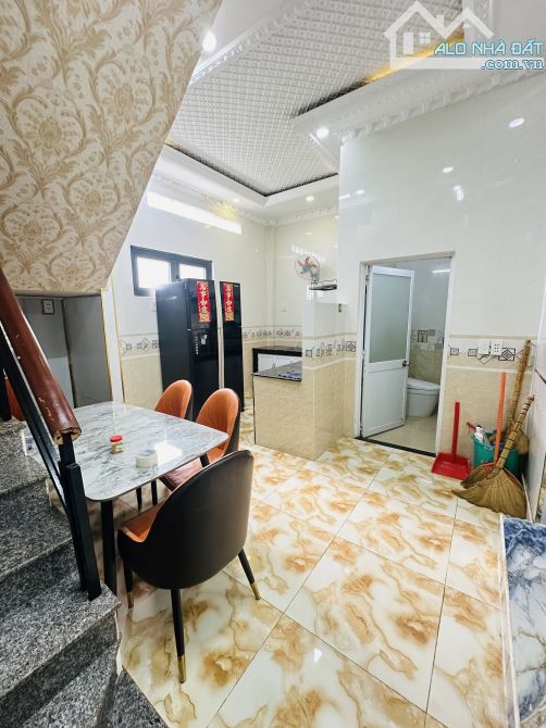 BÁN NHÀ PHỐ MỚI– HUỲNH TẤN PHÁT- NHÀ BÈ- HXH  4M- NGANG 5.5M- GIÁ HƠN 4 TỶ. - 4