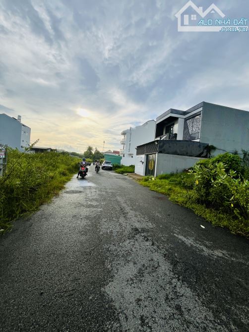 🏡140m2 ĐẤT, KHU PHÂN LÔ ĐƯỜNG NHỰA 8m , SÁT SÂN GÔN  LONG BÌNH  Q9, NHỈNH 9 Tỷ ( có bớt ) - 4