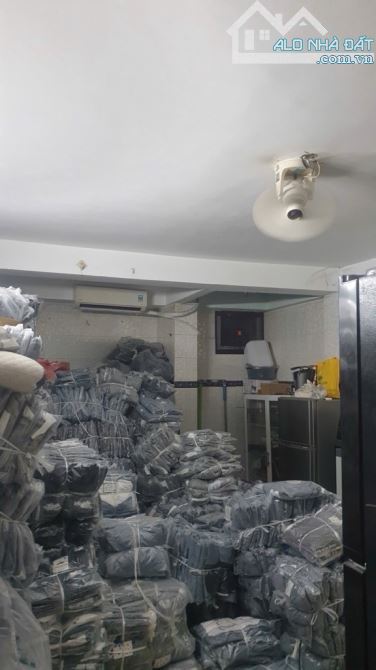 BÁN GẤP NHÀ HẺM XE HƠI 7M LUỸ BÁN BÍCH , 64M2 , 4 x 16 , 4 TẦNG , 5PN . GIÁ NHỈNH 8TỶ - 4