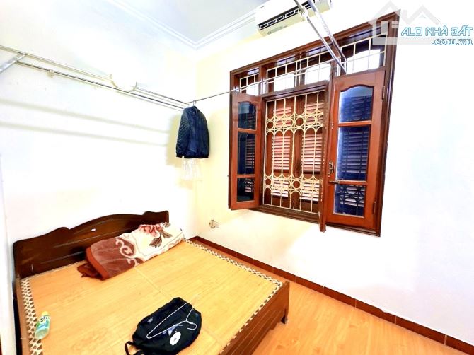 NHÀ ĐẸP VŨ THẠNH - VỊ TRÍ CỰC ĐỈNH QUẬN ĐỐNG ĐA - 4 TẦNG 61M 2 THOÁNG HƠN 13 TỶ - 4